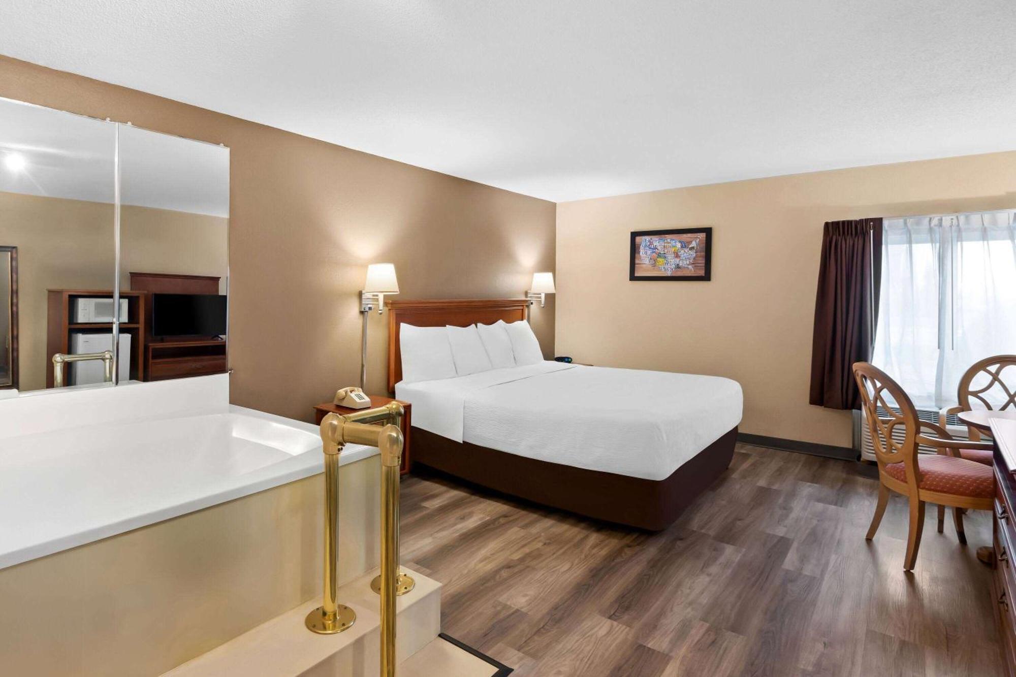 Baymont By Wyndham Lebanon In Villa Exterior photo