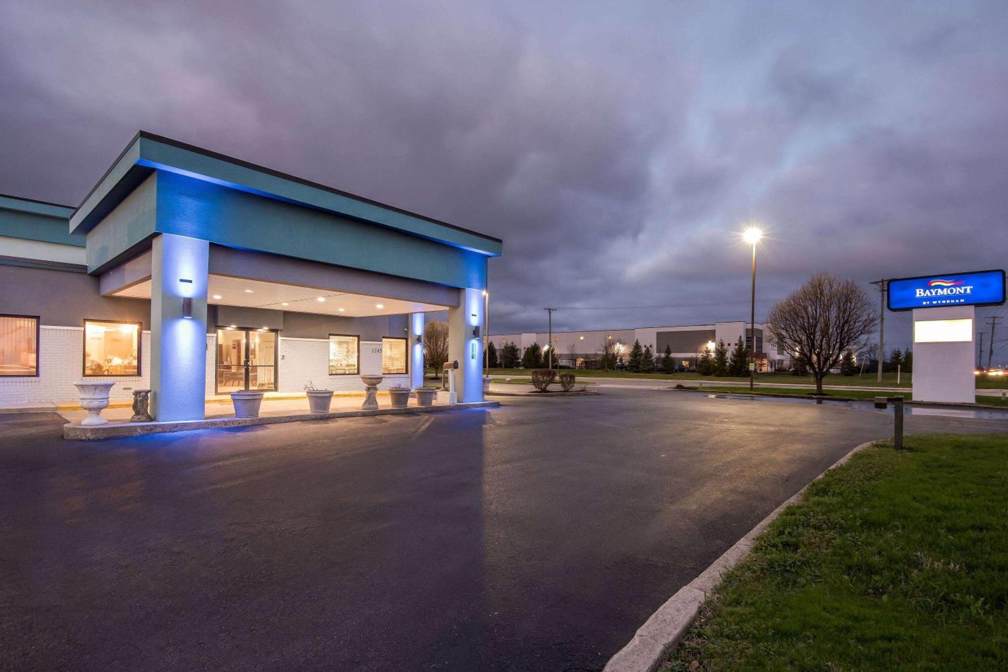 Baymont By Wyndham Lebanon In Villa Exterior photo